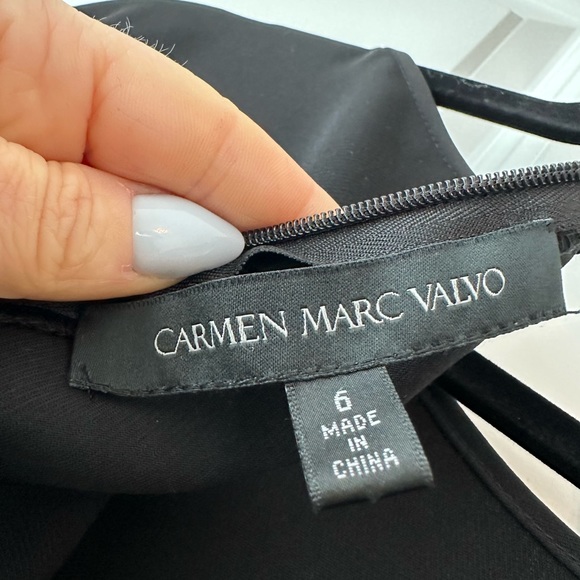 Carmen Marc Valvo Short-Sleeve Beaded Crepe Mini Dress Black (Size 6) - Picture 7 of 11